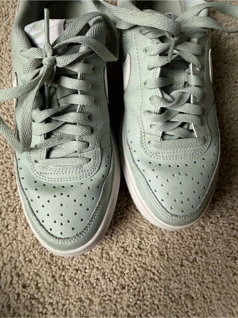 Nike Kids Mint-Teal Low-Top Sneakers with White Swoosh